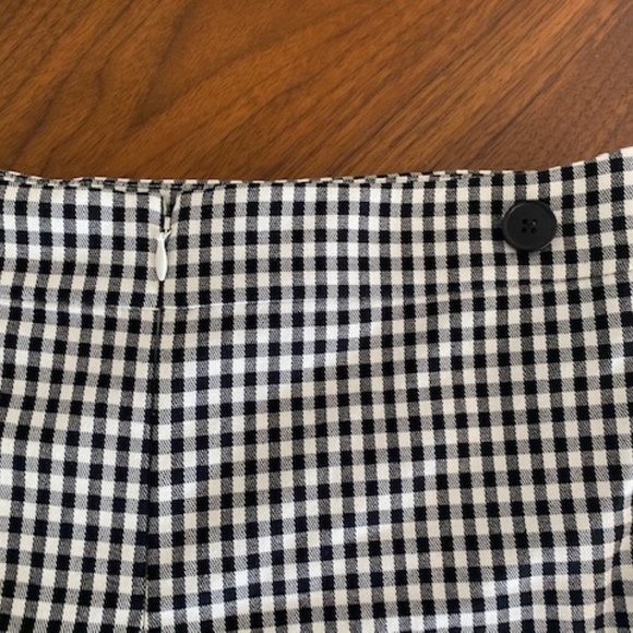 Club Monaco gingham skort (size 6) - Picture 2 of 4